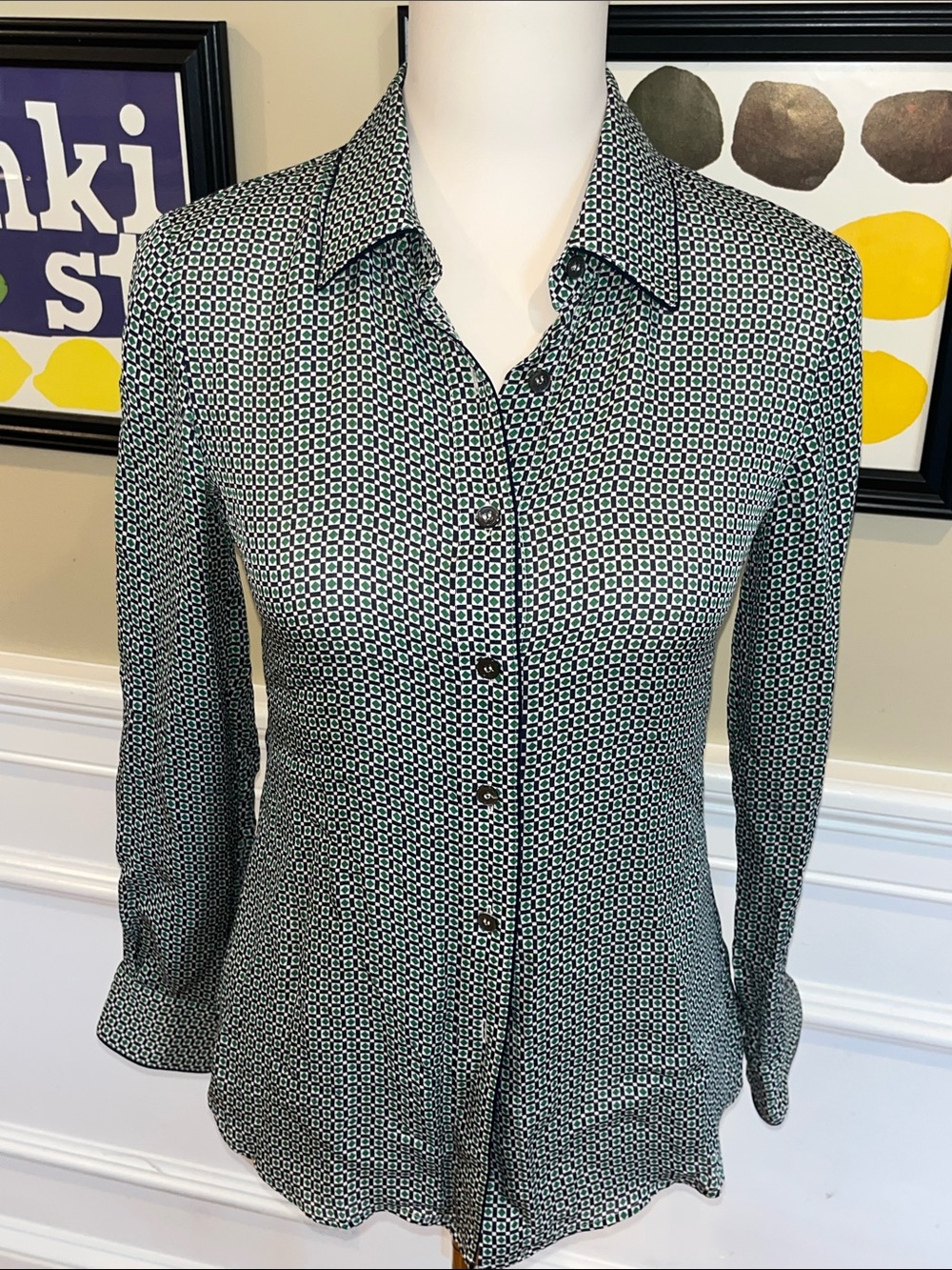 Theory Cully Fitted Silk Blouse